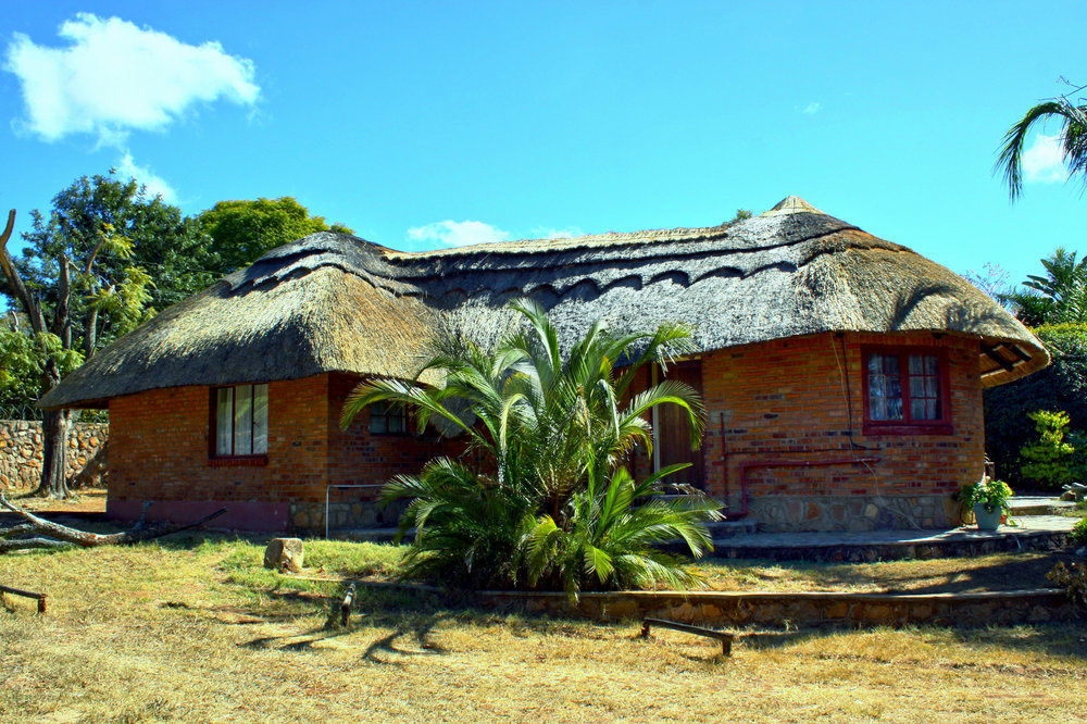 Entabeni Lodge Bulawayo Bagian luar foto
